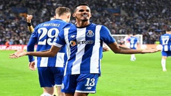 مرشح للعب بجوار محمد صلاح.. سرقة منزل دينيز جول تثير الجدل في تركيا والبرتغال